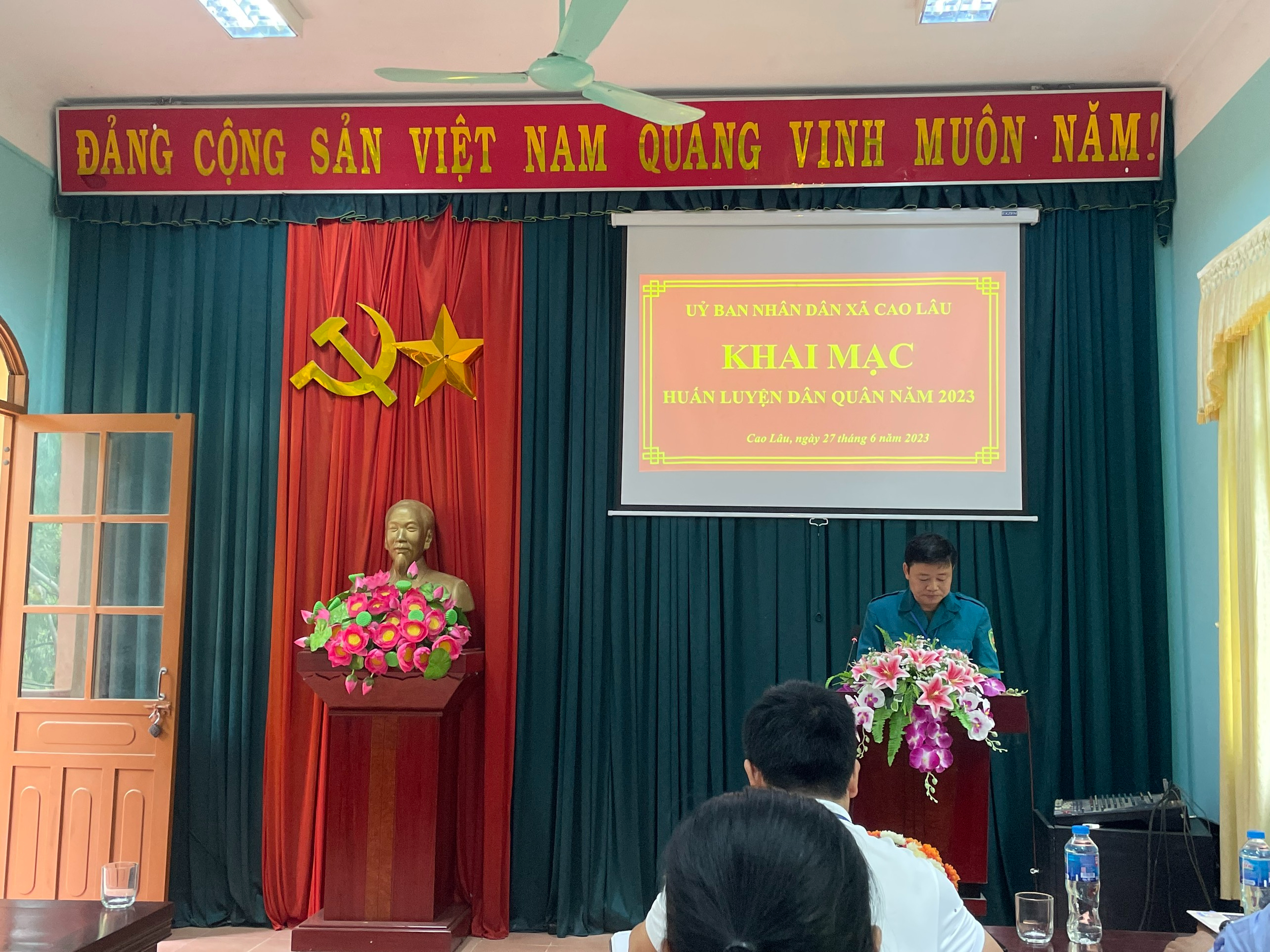Đồng chí Lương Văn Lập – Chủ tịch Hội ND xã, kiêm Chỉ huy Trưởng BCH quân sự xã, phát biểu khai mạc huấn luyện dân quân tự vệ năm 2023.