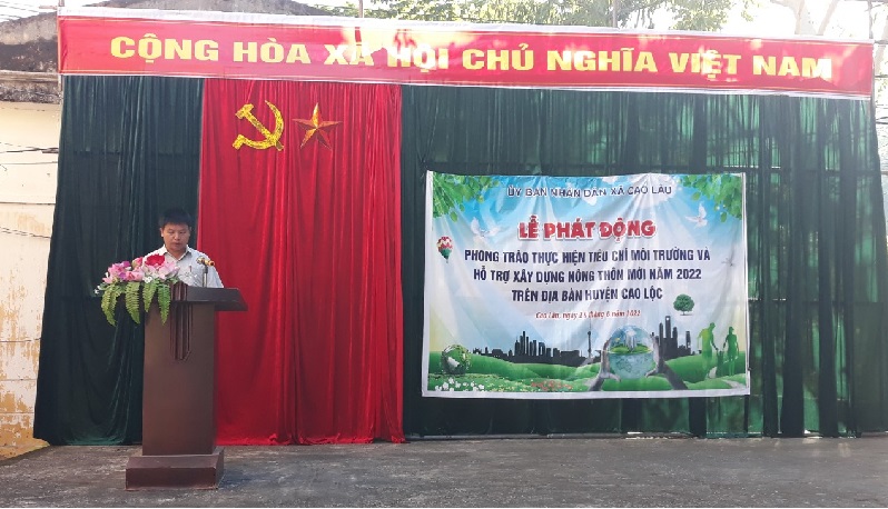 Đồng chí Hoàng Văn Điều - Bí thư Đảng ủy, Chủ tịch UBND xã đã phát biểu tại buổi lễ phát động.